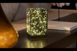 Infinity Decoratie^LED kubus hoog 25 lichts