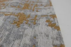 Louis de Poortere Vloerkleden^Vloerkleed Columbus Gold 8419 Mad Men Griff |